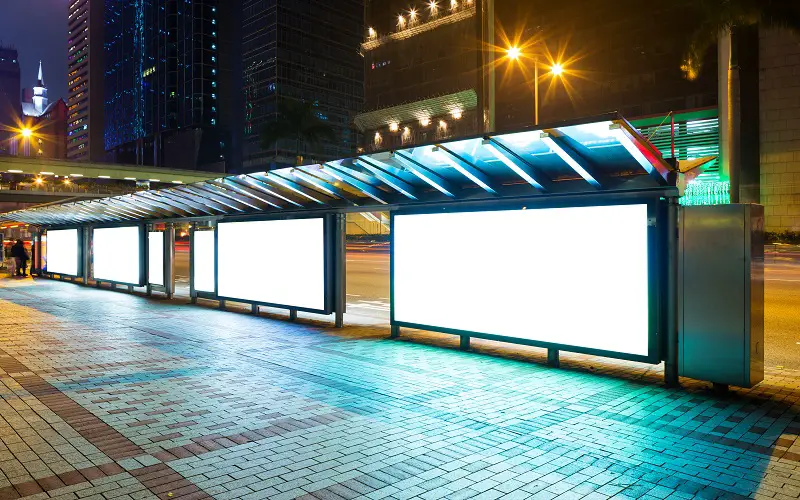 Reasons Digital Signage Gets Your Business More Customers