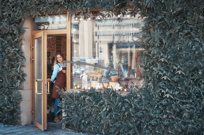 Tips on Choosing the Ideal Storefront Doors