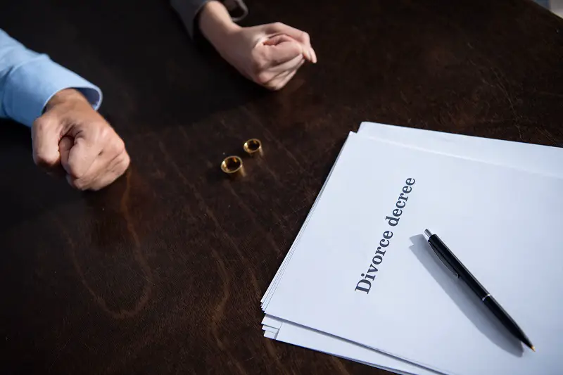Understanding the Paperwork and Process of Divorce